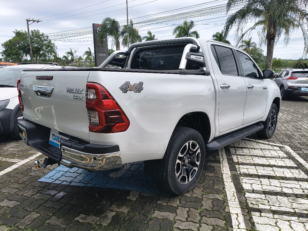 HILUX 2.8 D-4D TURBO DIESEL CD SRX 4X4 AUTOMÁTICO3