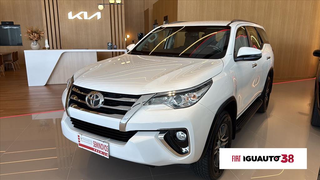 HILUX SW4 2.7 SRV 7 LUGARES 4X2 16V FLEX 4P AUTOMÁTICO