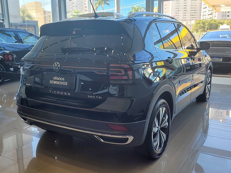 T-CROSS 1.4 250 TSI TOTAL FLEX HIGHLINE AUTOMÁTICO3