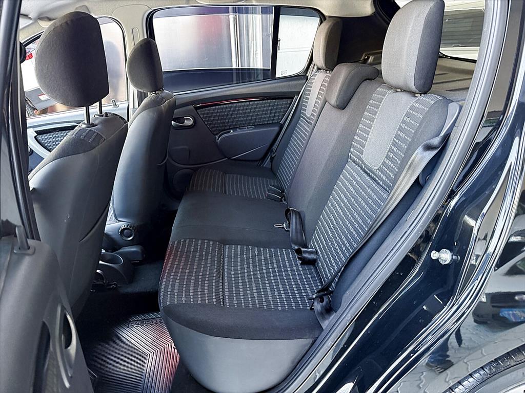 Renault Sandero - 1.6 PRIVILÉGE 16V FLEX 4P AUTOMÁTICO