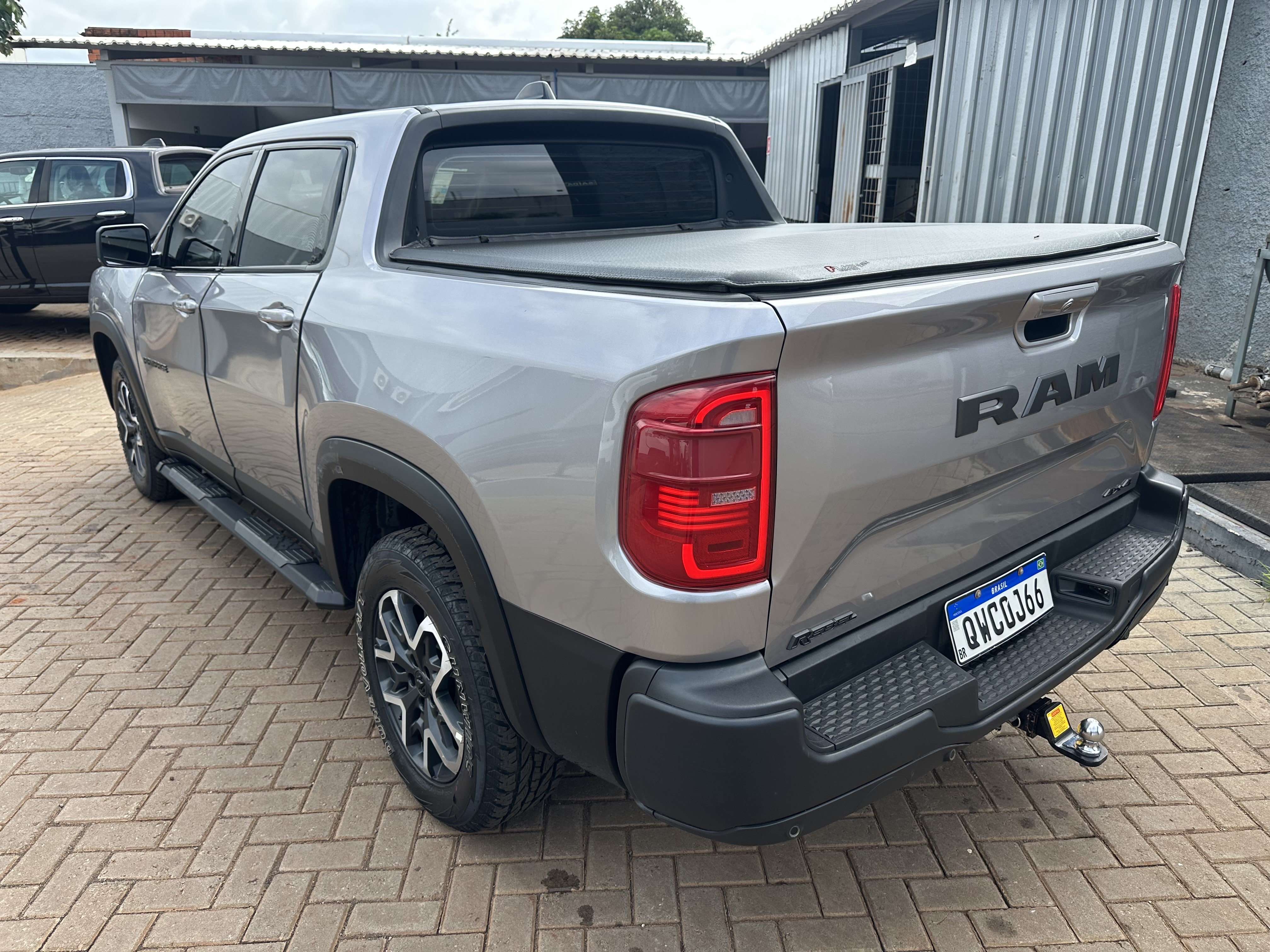 RAMPAGE 2.0 TURBO DIESEL REBEL 4X4 AUTOMÁTICO3