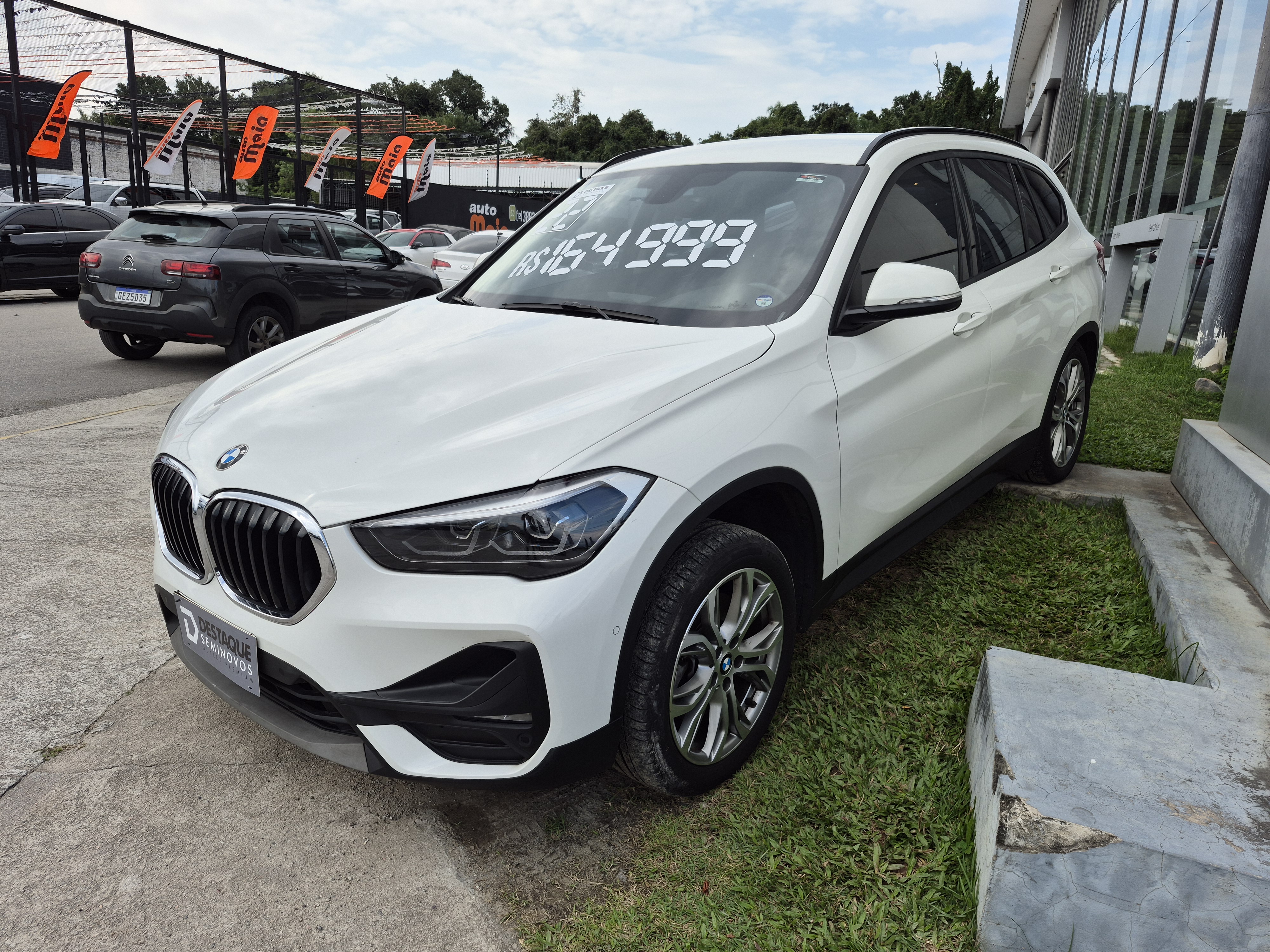 Foto ilustrativa do carro