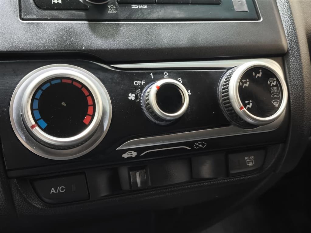 FIT 1.5 LX 16V FLEX 4P AUTOMÁTICO6