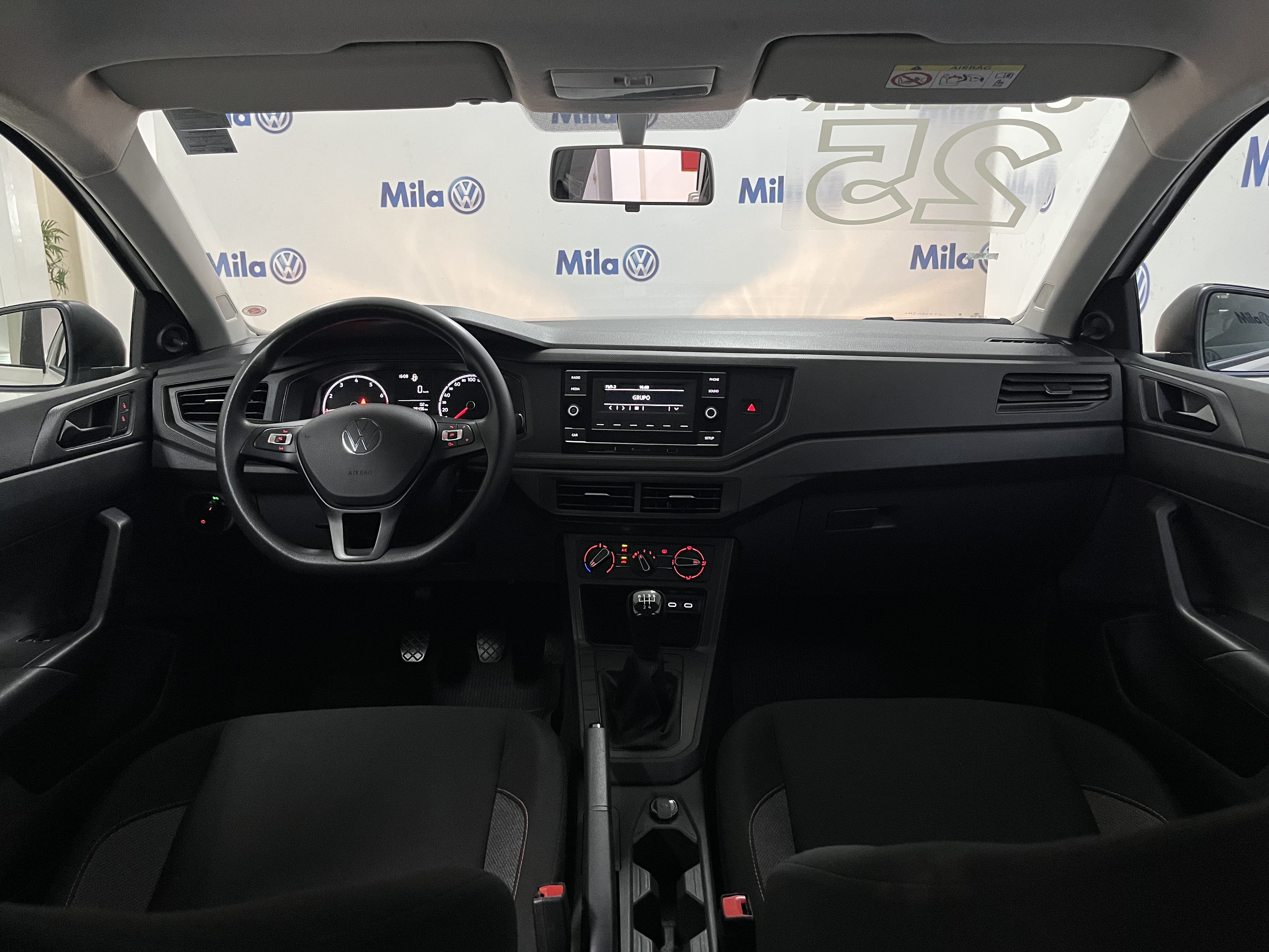 POLO 1.0 MPI TRACK MANUAL9