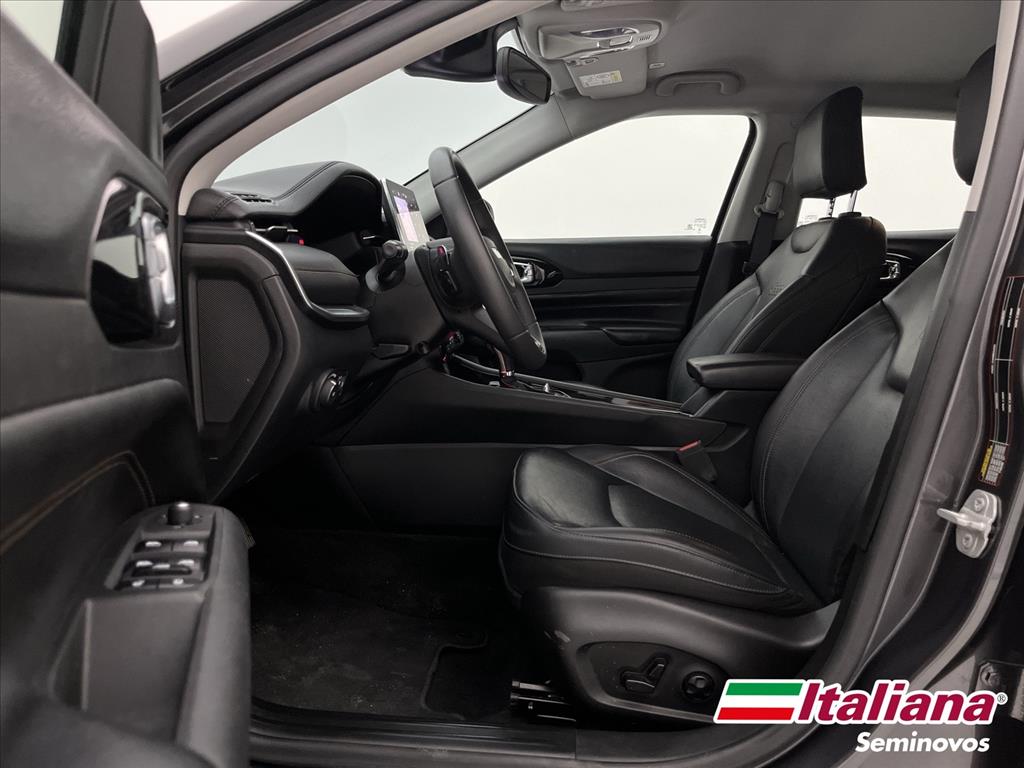 COMPASS 2.0 TD350 TURBO DIESEL LIMITED AT9