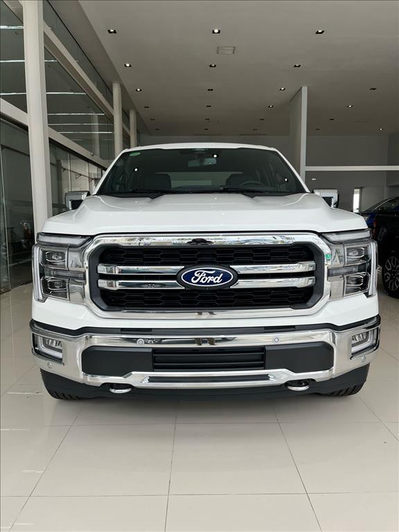 Ford-F-150-5.0 V8 GASOLINA CD LARIAT FX4 AUTOMÁTICO