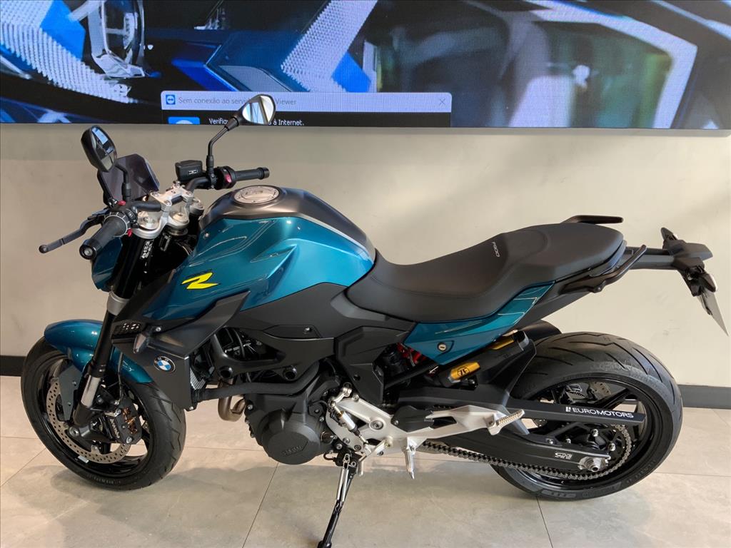 BMW Motorrad-F-900 R