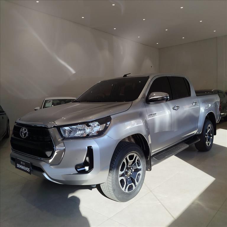 HILUX 2.8 D-4D TURBO DIESEL CD SRV 4X4 AUTOMÁTICO