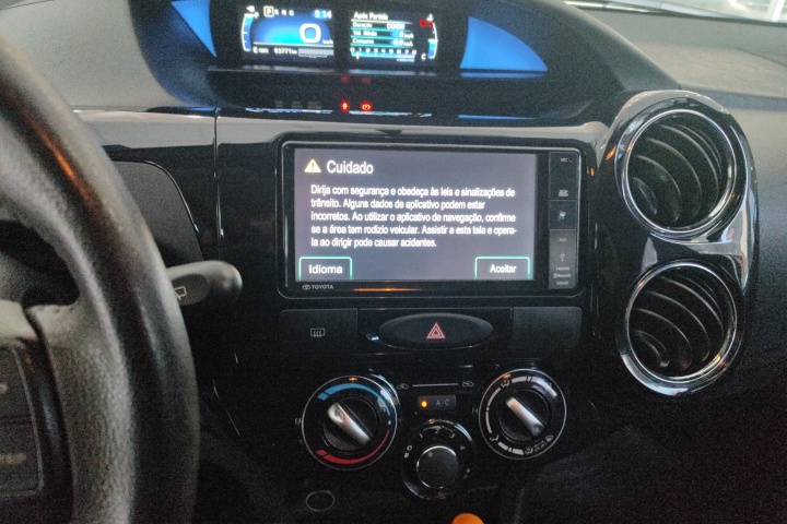 ETIOS 1.5 XLS 16V FLEX 4P AUTOMÁTICO