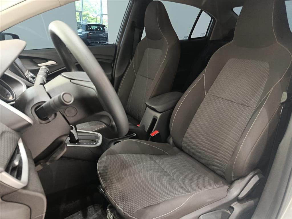 ONIX PLUS 1.0 TURBO FLEX LT AUTOMÁTICO9