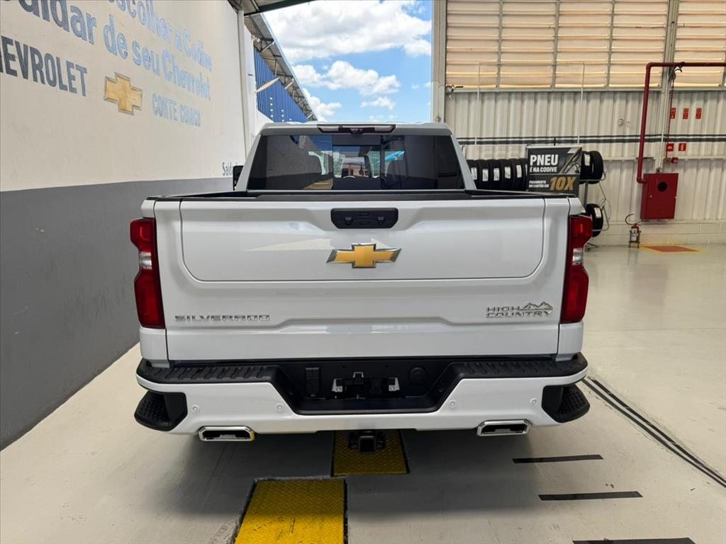 SILVERADO 5.3 V8 GASOLINA 1500 HIGH COUNTRY 4X4 AUTOMÁTICO8