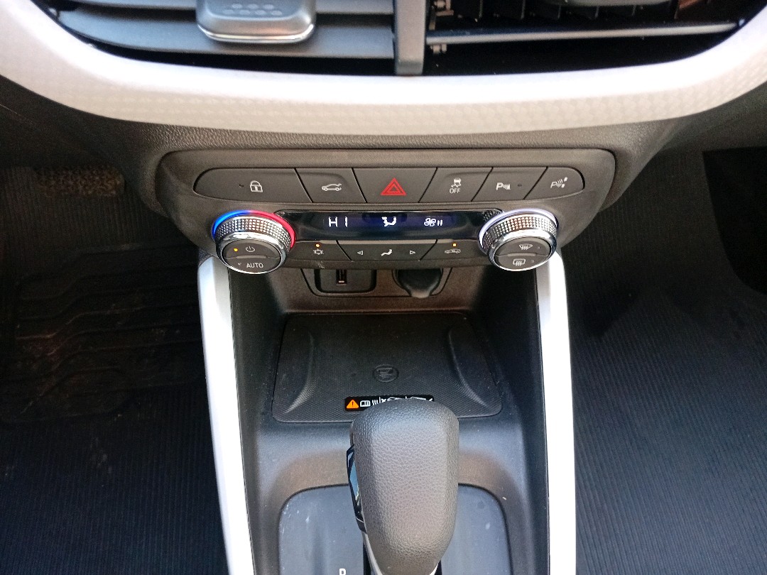 ONIX 1.0 TURBO FLEX PREMIER AUTOMÁTICO11