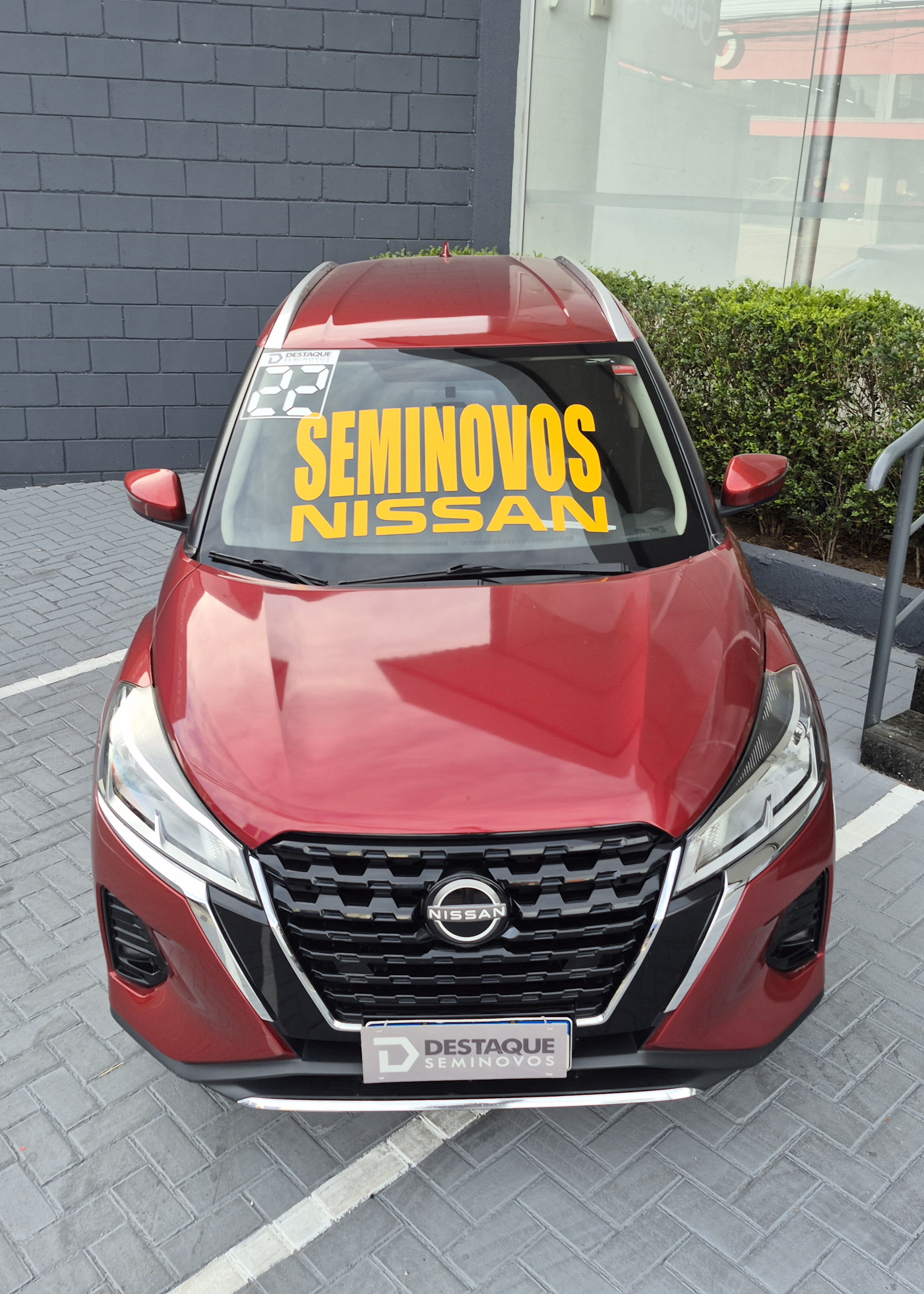 NISSAN KICKS