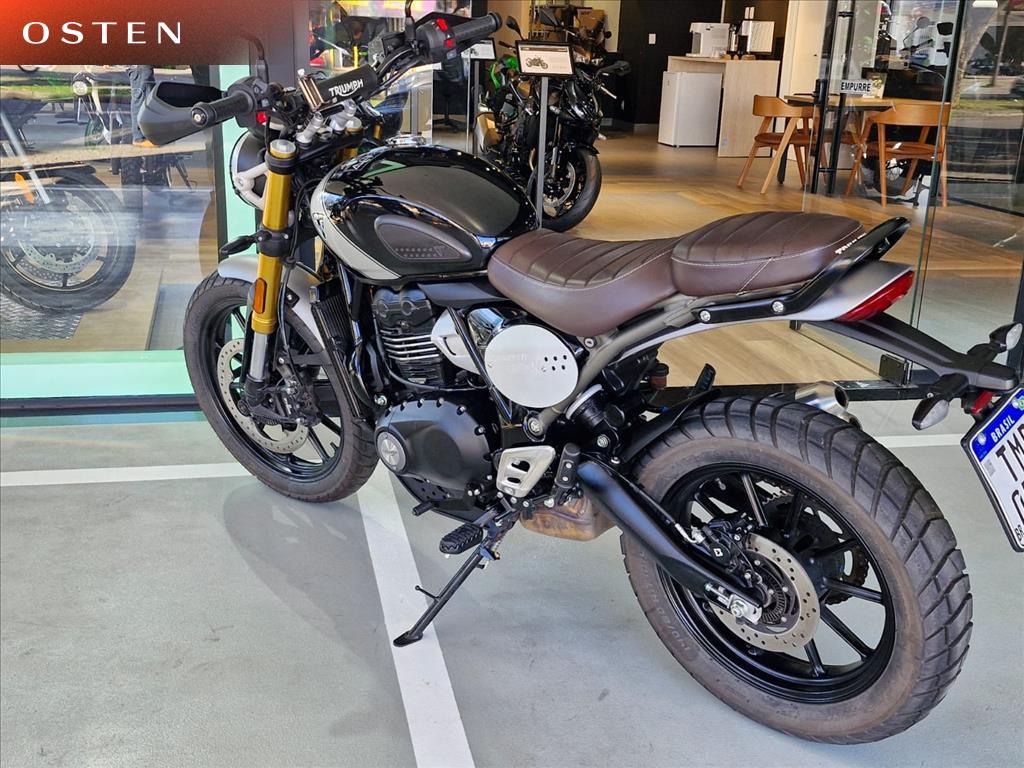 TRIUMPH-SCRAMBLER-400 X