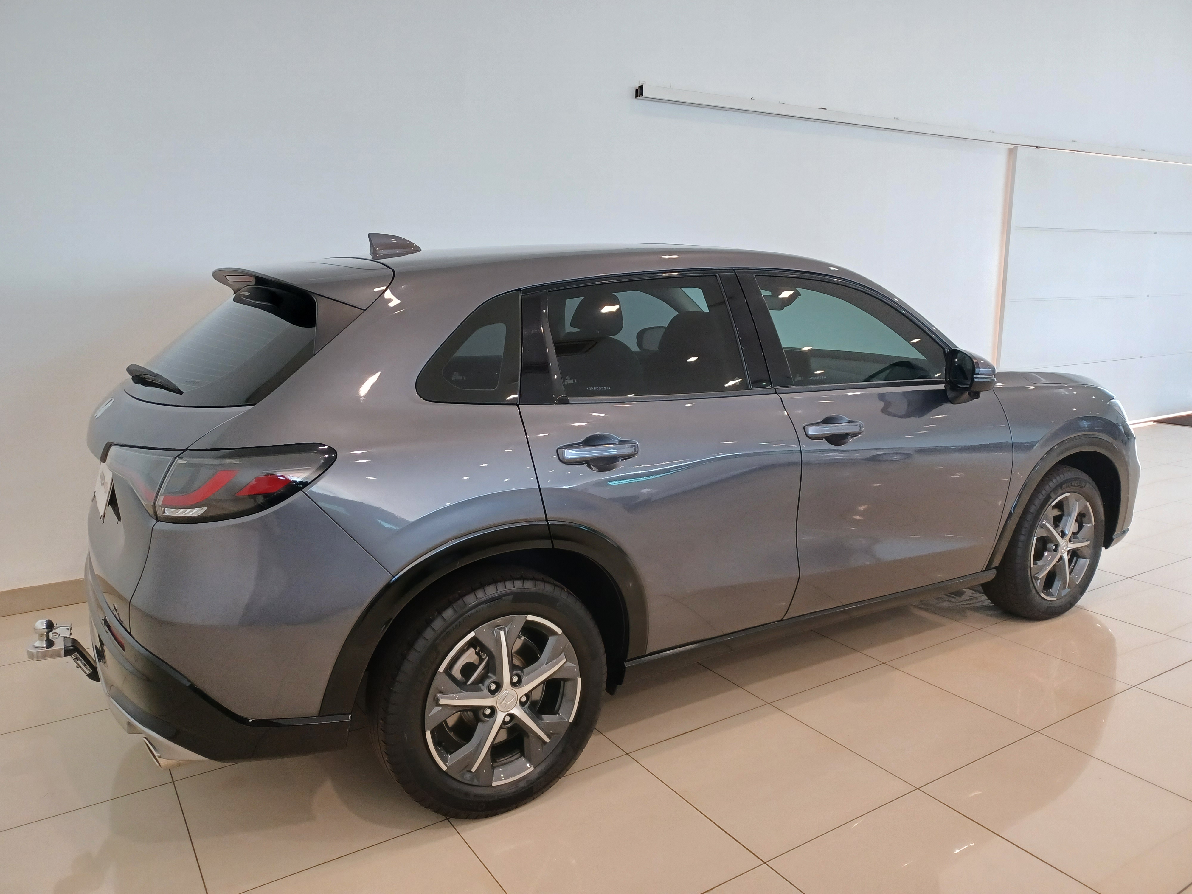 Honda-ZR-V-2.0 i-VTEC GASOLINA TOURING CVT