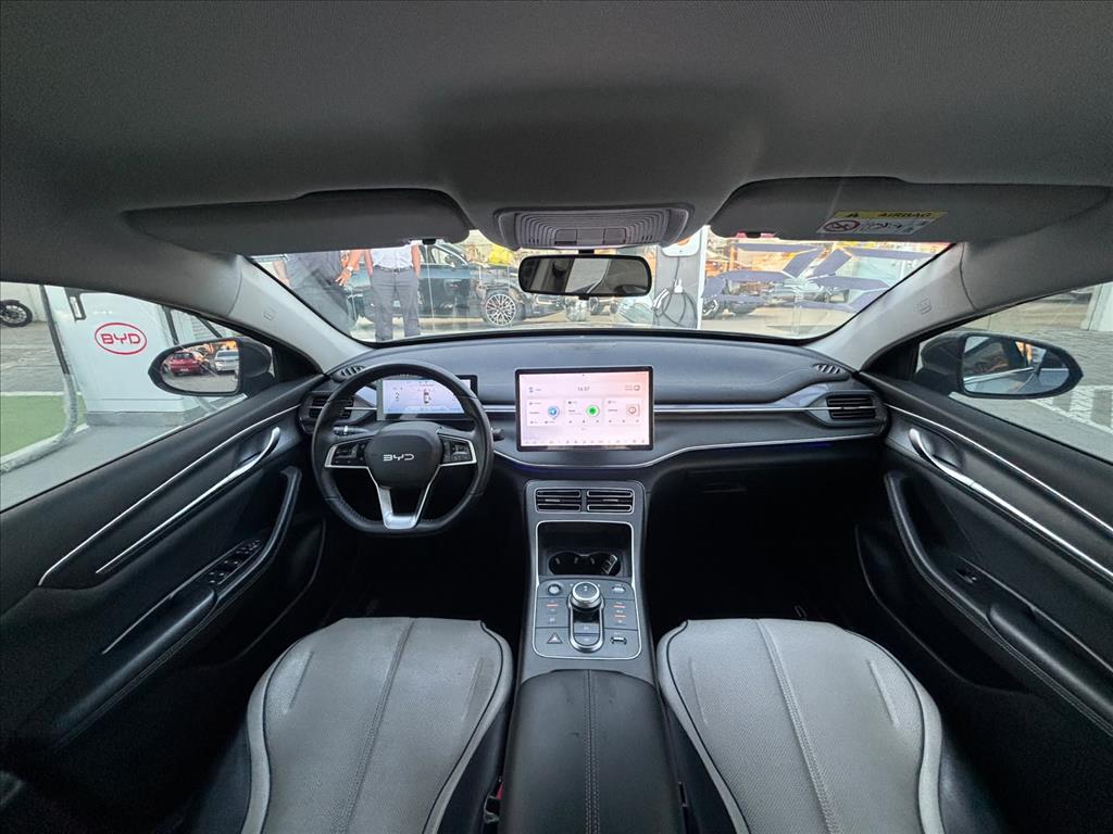 KING 1.5 DM-I PHEV GS AUTOMÁTICO11