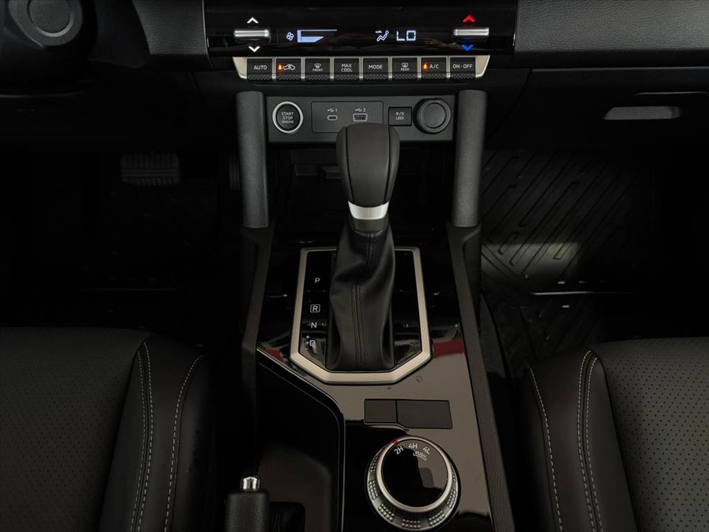 Mitsubishi-TRITON-2.4 BITURBO DIESEL CD HPE 4X4 AUTOMÁTICO