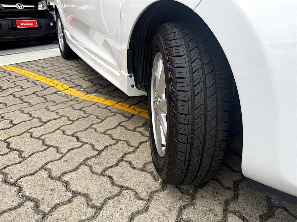 Kia Picanto - 1.0 EX 12V FLEX 4P AUTOMÁTICO