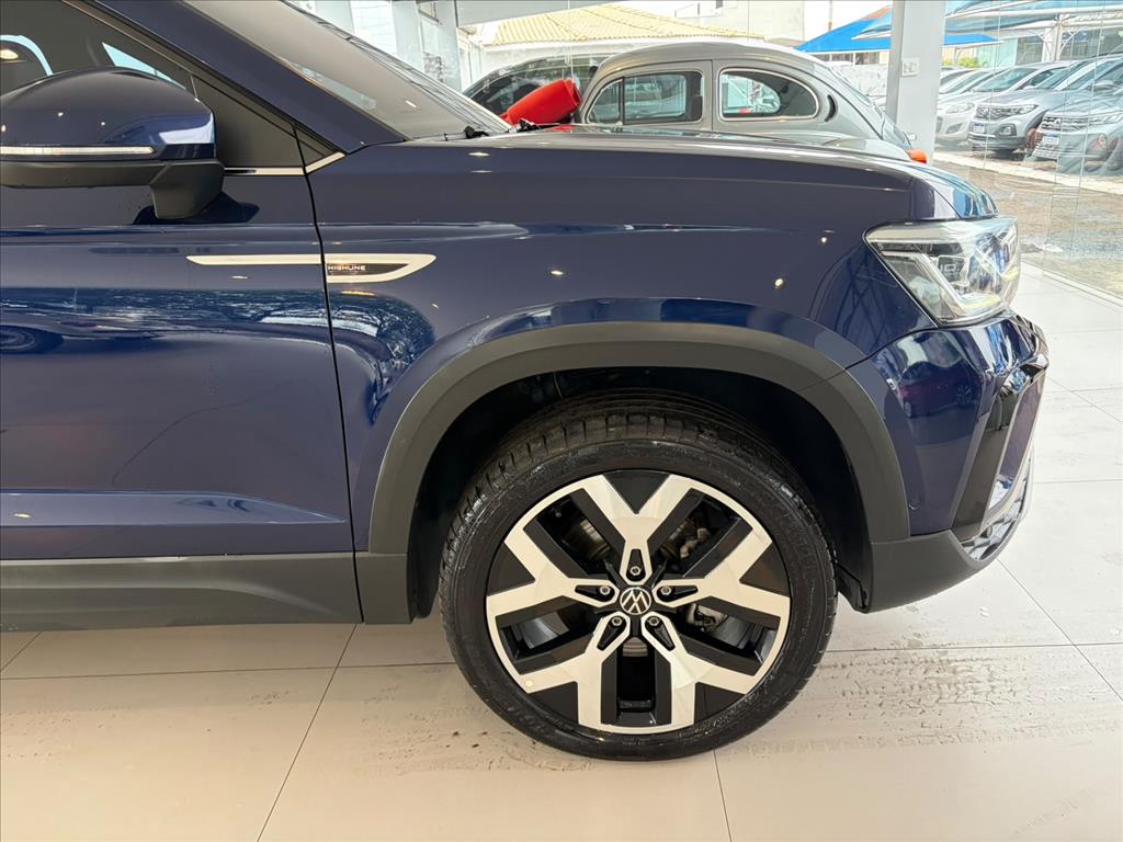 TAOS 1.4 250 TSI TOTAL FLEX HIGHLINE AUTOMÁTICO4