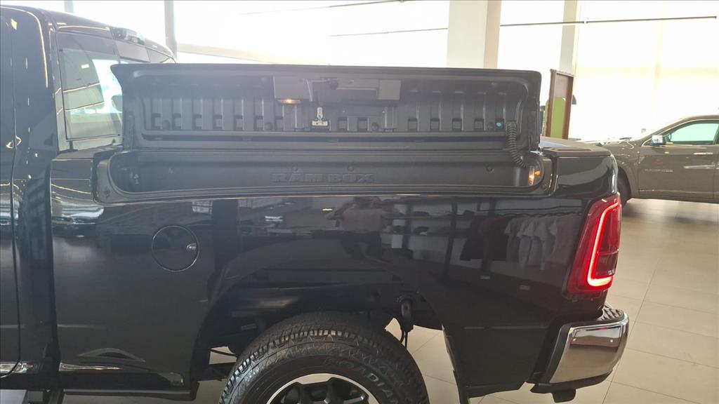 2500 6.7 I6 TURBO DIESEL LARAMIE CD 4X4 AUTOMÁTICO4