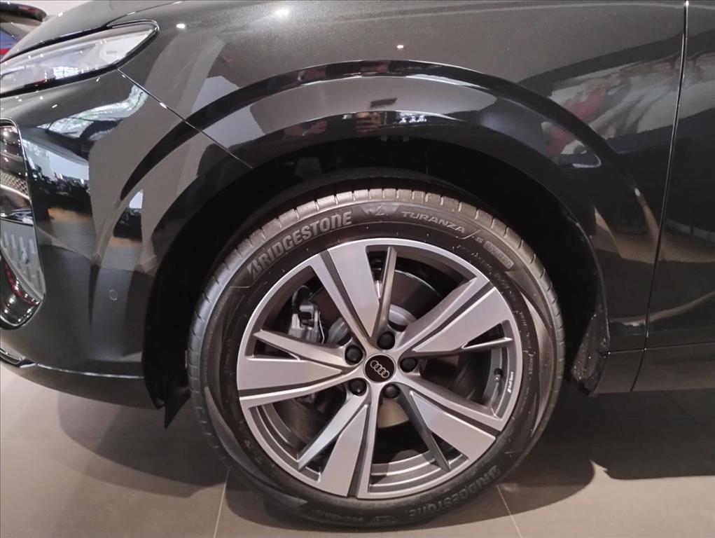 Q3 2.0 TFSI GASOLINA SPORTBACK LAUNCH EDITION QUATTRO S TRONIC3