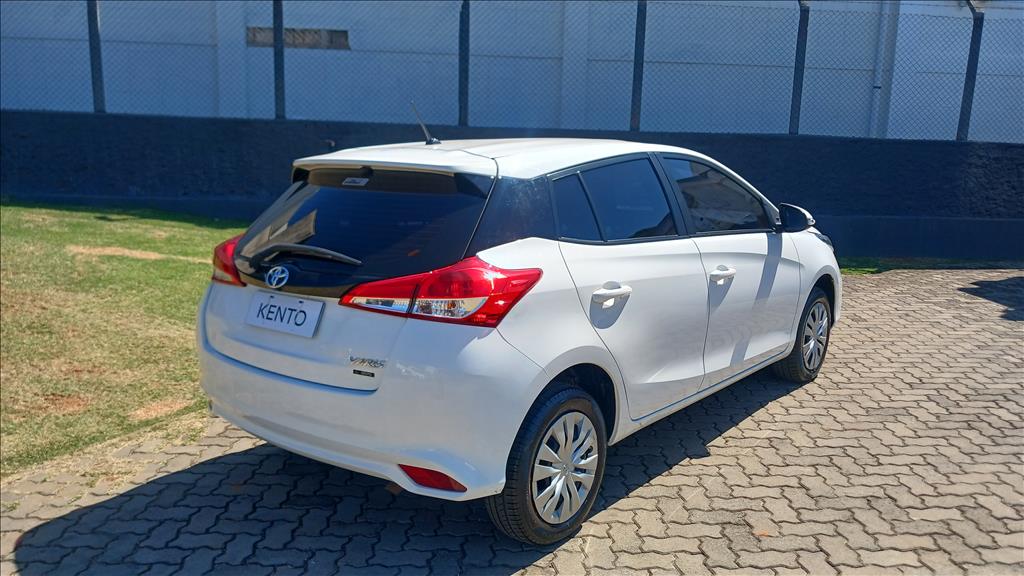 YARIS 1.5 16V FLEX XL MULTIDRIVE1