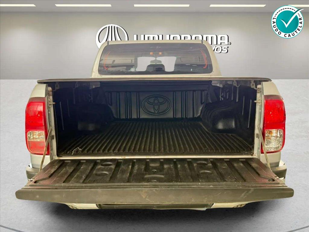 HILUX 2.8 D-4D TURBO DIESEL CD SR 4X4 AUTOMÁTICO6