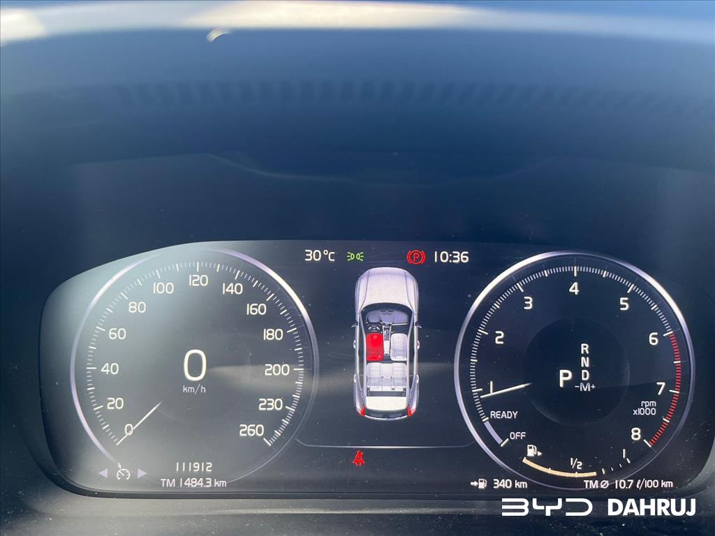 XC40 2.0 T5 GASOLINA MOMENTUM AWD GEARTRONIC4