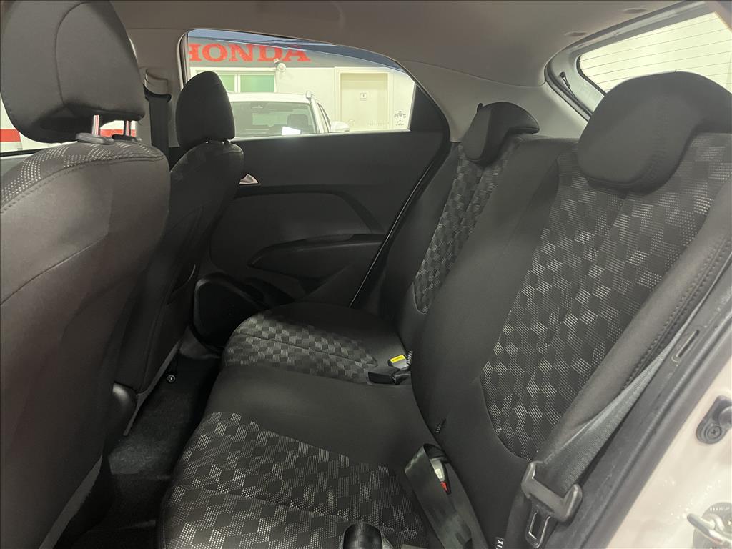 HB20 1.6 COMFORT PLUS 16V FLEX 4P MANUAL14