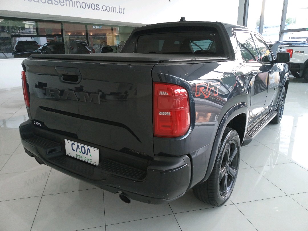 RAM-RAMPAGE-2.0 HURRICANE 4 TURBO GASOLINA R/T 4X4 AUTOMÁTICO