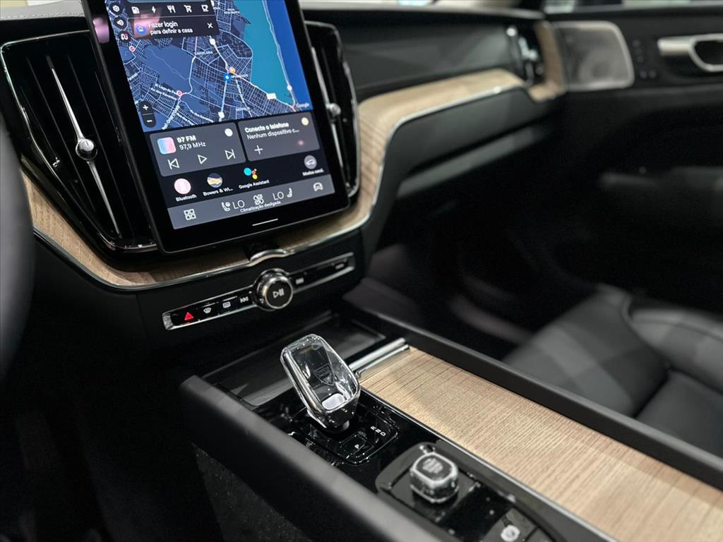 XC60 2.0 T8 PHEV ULTRA AWD GEARTRONIC4