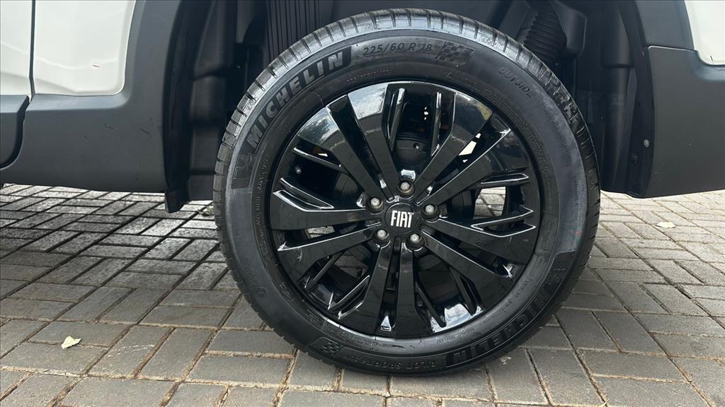 TORO 1.3 TURBO 270 FLEX VOLCANO AT611