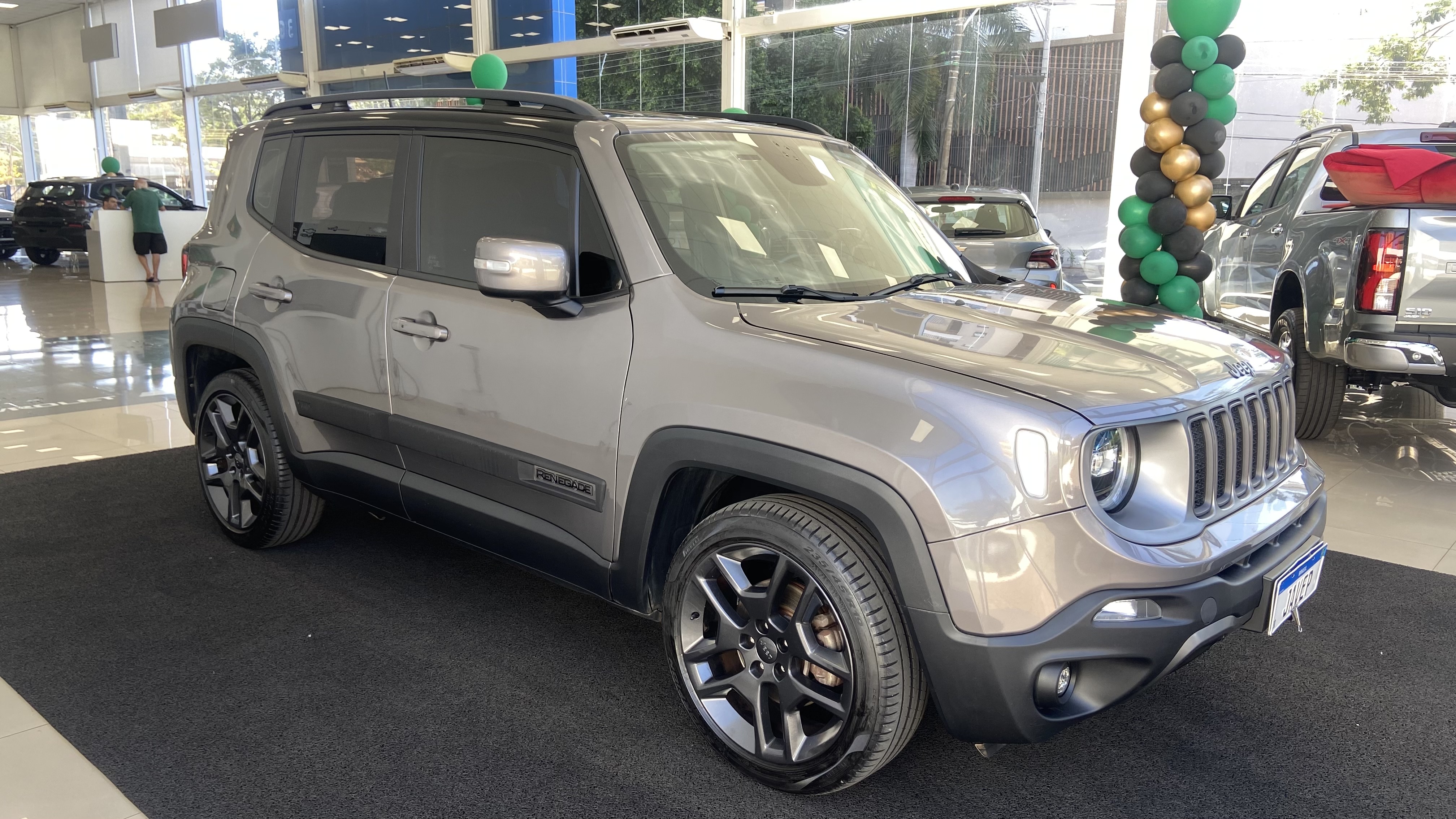 Jeep Renegade 1.8 16V Flex Limited 4P Automático - foto 3