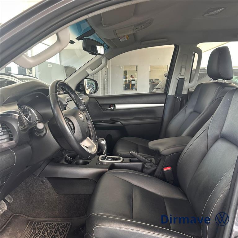 HILUX 2.8 D-4D TURBO DIESEL CD SRV 4X4 AUTOMÁTICO3
