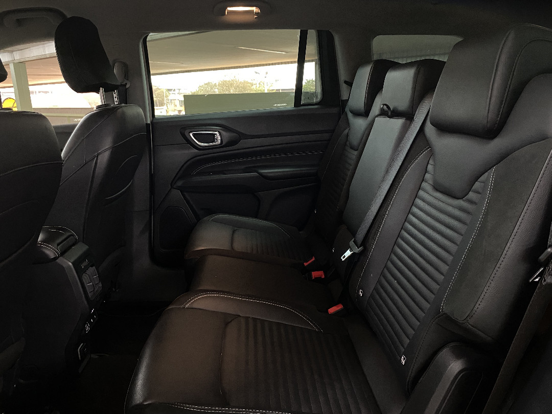 COMMANDER 1.3 T270 TURBO FLEX LONGITUDE AT6
