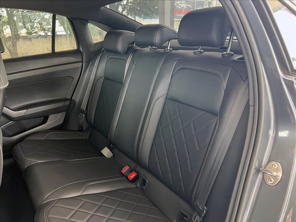 VIRTUS 1.4 250 TSI EXCLUSIVE AUTOMÁTICO17