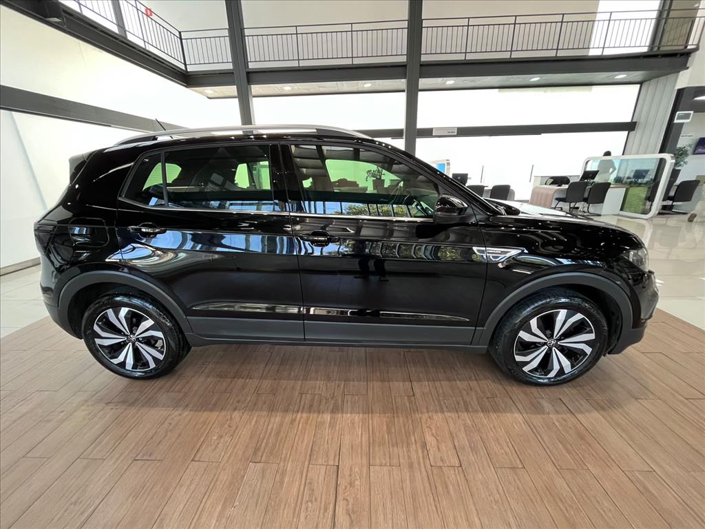 Volkswagen-T-CROSS-1.4 250 TSI TOTAL FLEX HIGHLINE AUTOMÁTICO