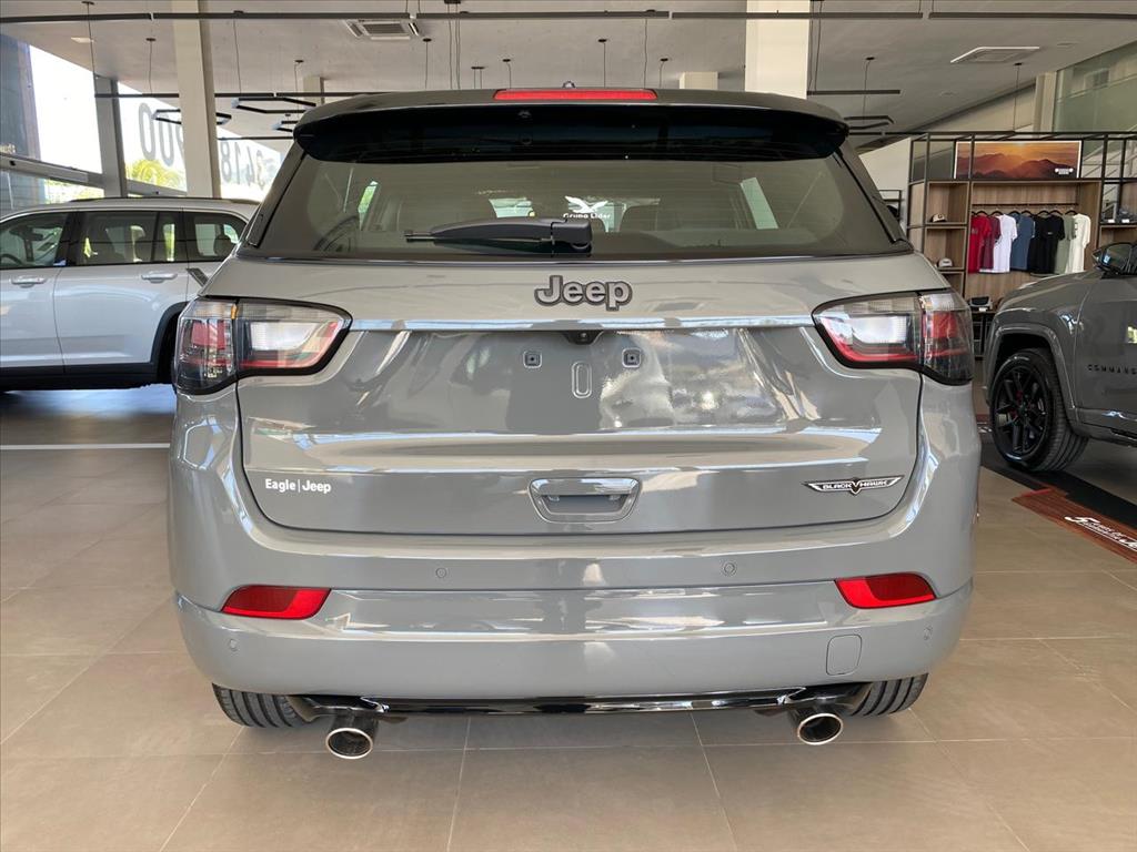 COMPASS 2.0 HURRICANE 4 TURBO GASOLINA BLACKHAWK AT93