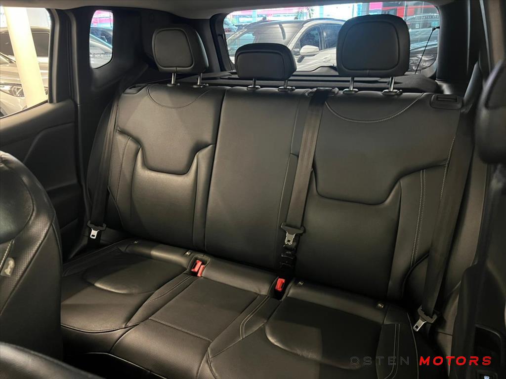 Jeep-RENEGADE-1.3 T270 TURBO FLEX LONGITUDE AT6