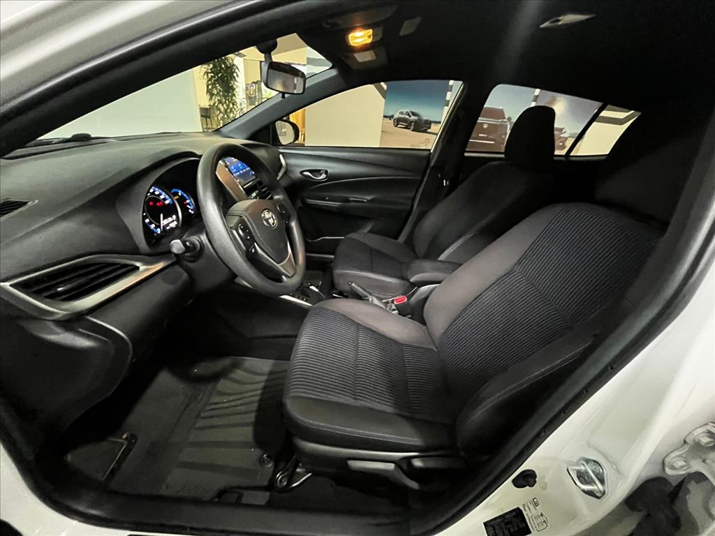 YARIS 1.5 16V FLEX XL PLUS CONNECT MULTIDRIVE7