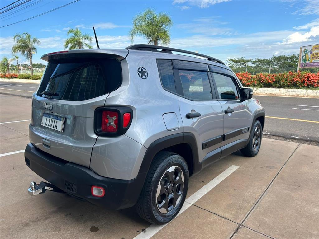 RENEGADE 1.8 16V FLEX 4P AUTOMÁTICO3