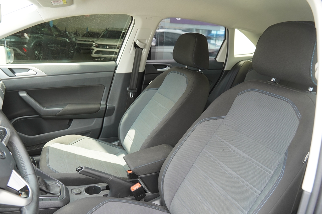 NIVUS 1.0 200 TSI TOTAL FLEX COMFORTLINE AUTOMÁTICO6