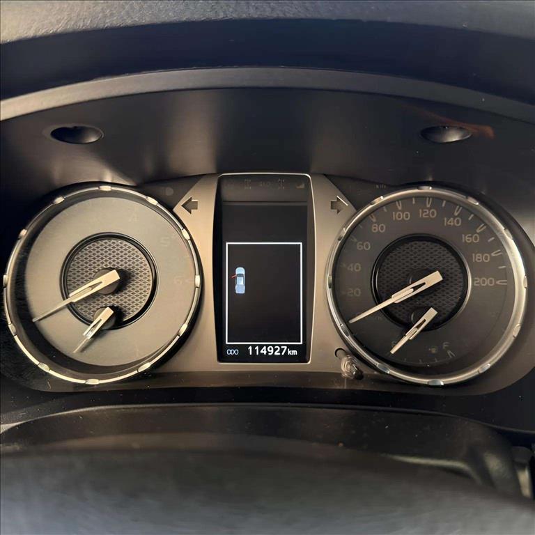 HILUX 2.8 D-4D TURBO DIESEL CD SRX 4X4 AUTOMÁTICO8