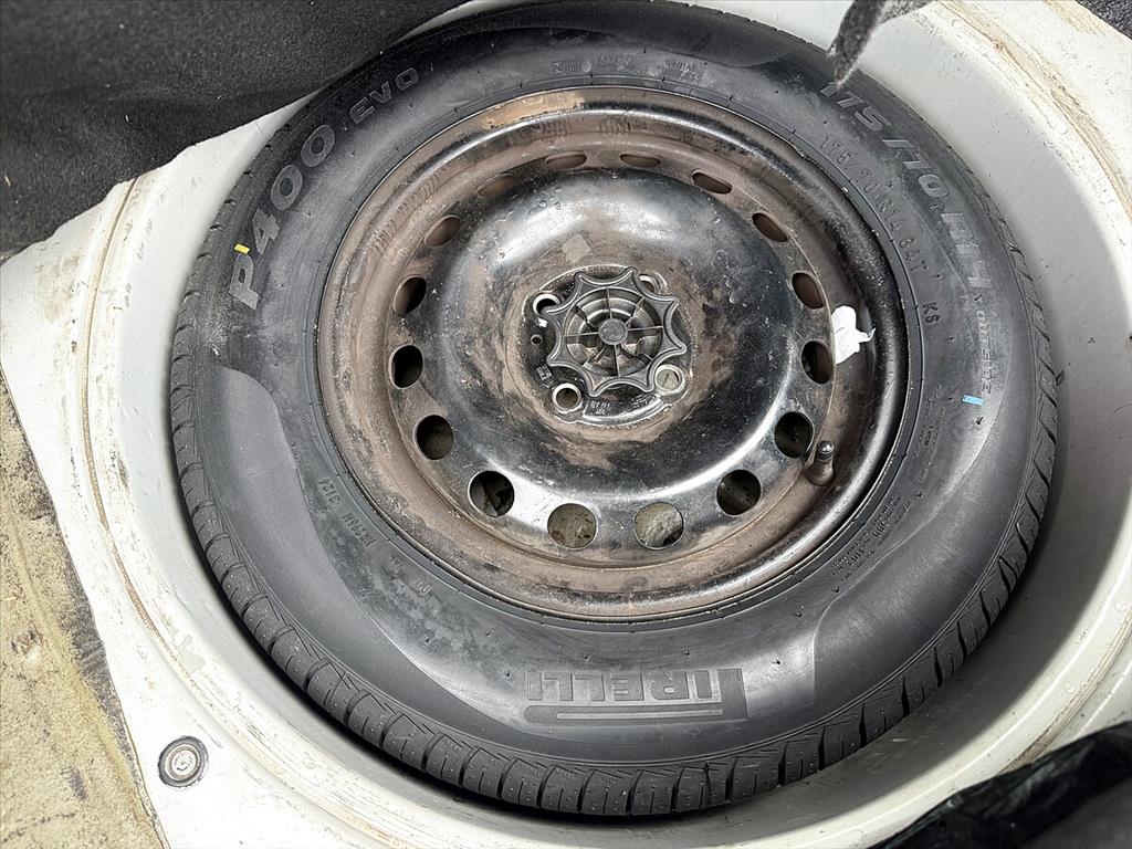 Volkswagen Gol - 1.0 MI SELEÇÃO 8V FLEX 4P MANUAL G.VI