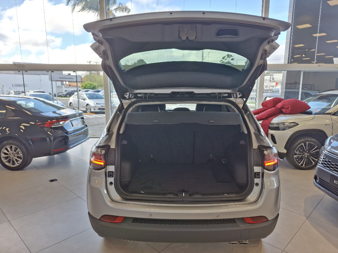 COMPASS 1.3 T270 TURBO FLEX LIMITED AT6