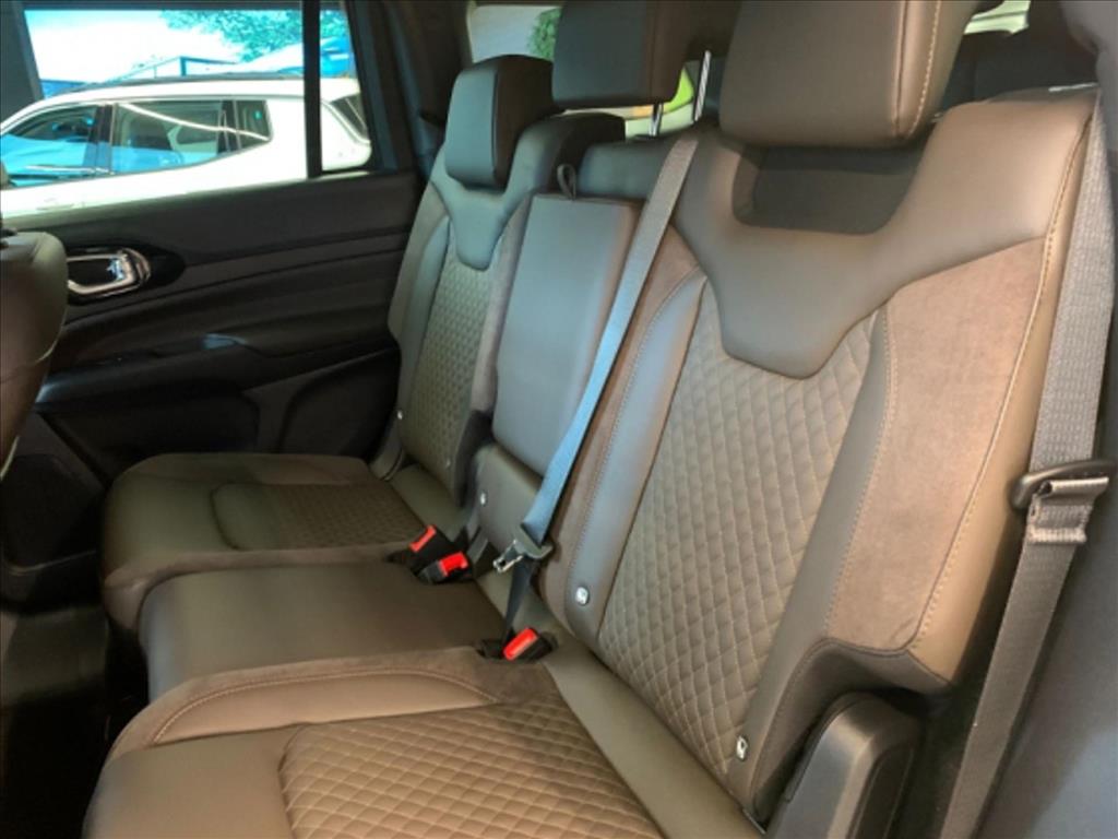 COMMANDER 1.3 T270 TURBO FLEX OVERLAND AT615