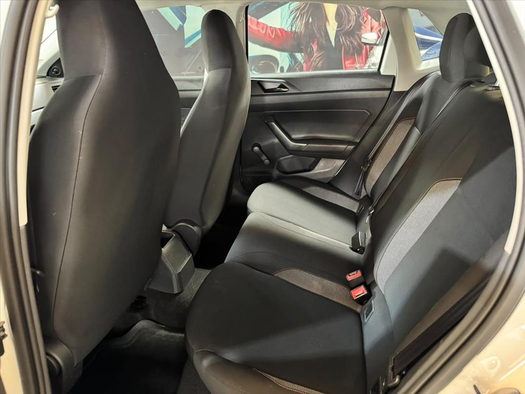 Volkswagen-POLO-1.0 MPI TRACK MANUAL