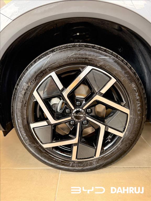 YUAN PLUS 60,8 KW ELÉTRICO13