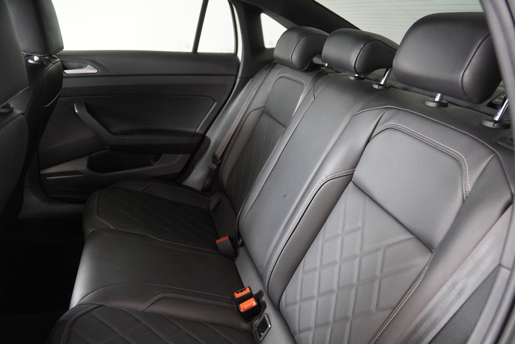 VIRTUS 1.4 250 TSI EXCLUSIVE AUTOMÁTICO9
