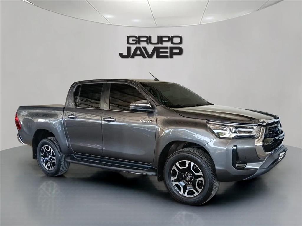 Toyota-HILUX-2.8 D-4D TURBO DIESEL CD SRX 4X4 AUTOMÁTICO